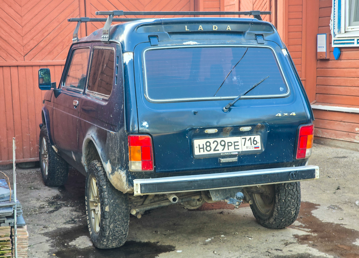Татарстан, № Н 829 РЕ 716 — ВАЗ-212180 Фора '96-11