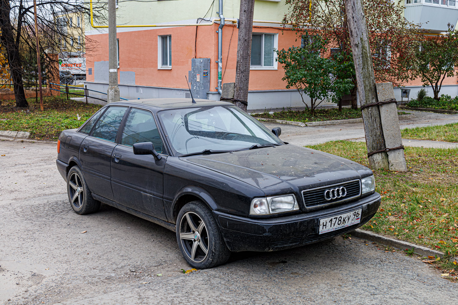 Свердловская область, № Н 178 КУ 96 — Audi 80 (B3) '86-91