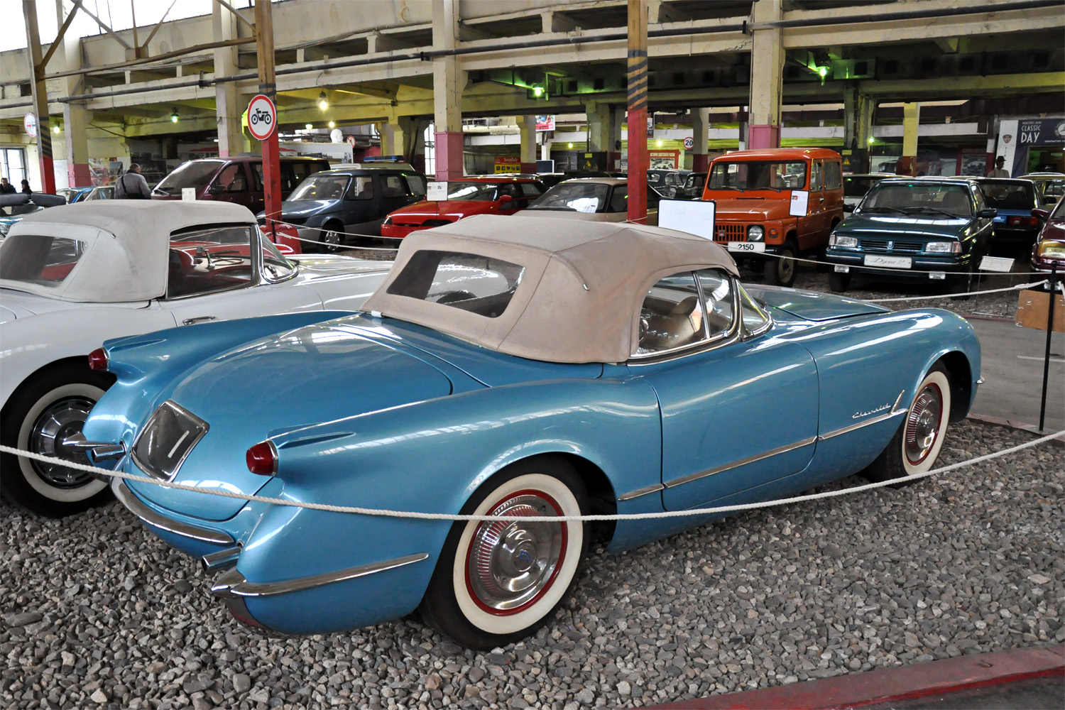 Москва, № (77) Б/Н 0560 — Chevrolet Corvette (C1) '53-62