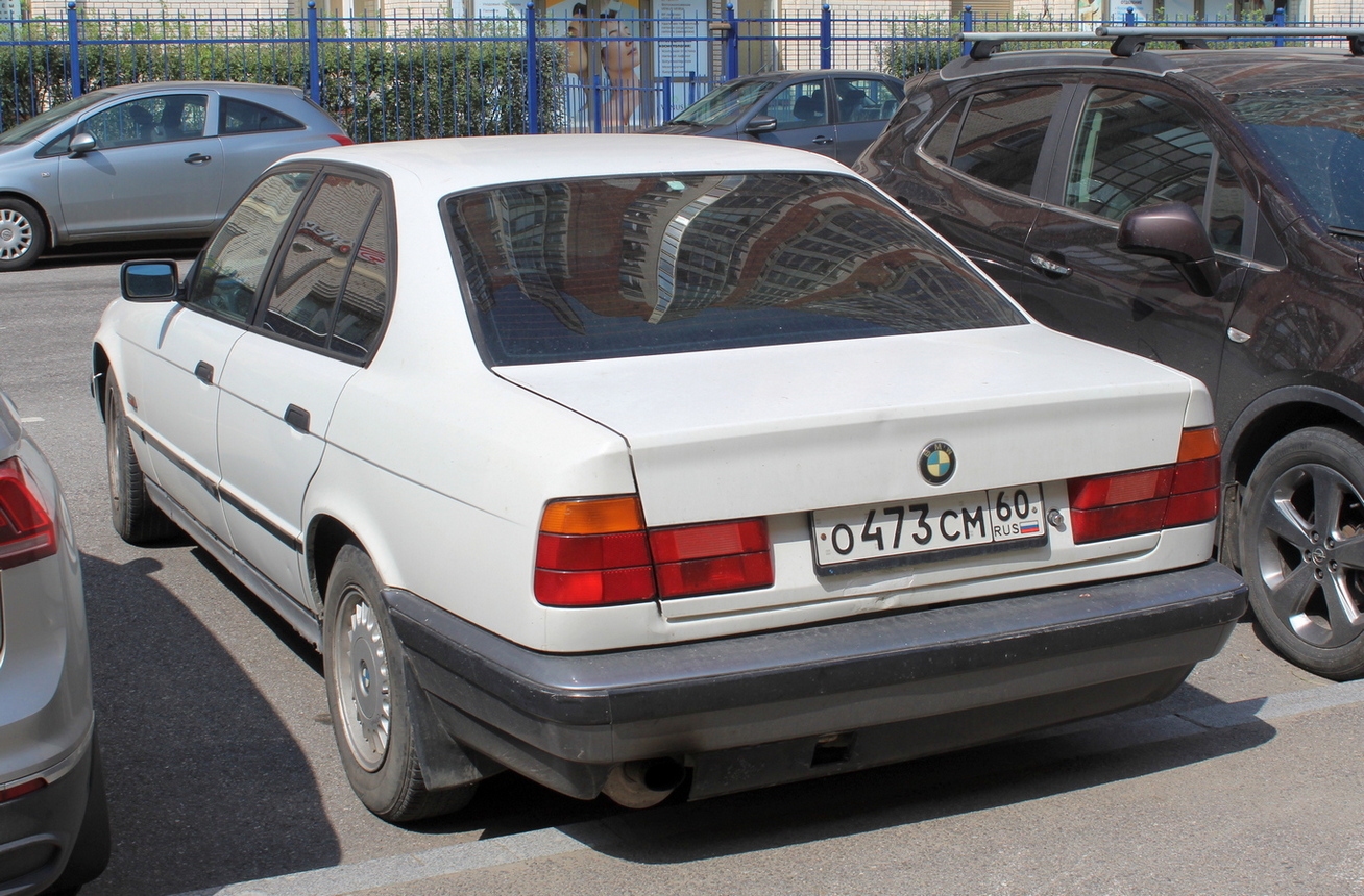 Псковская область, № О 473 СМ 60 — BMW 5 Series (E34) '87-96