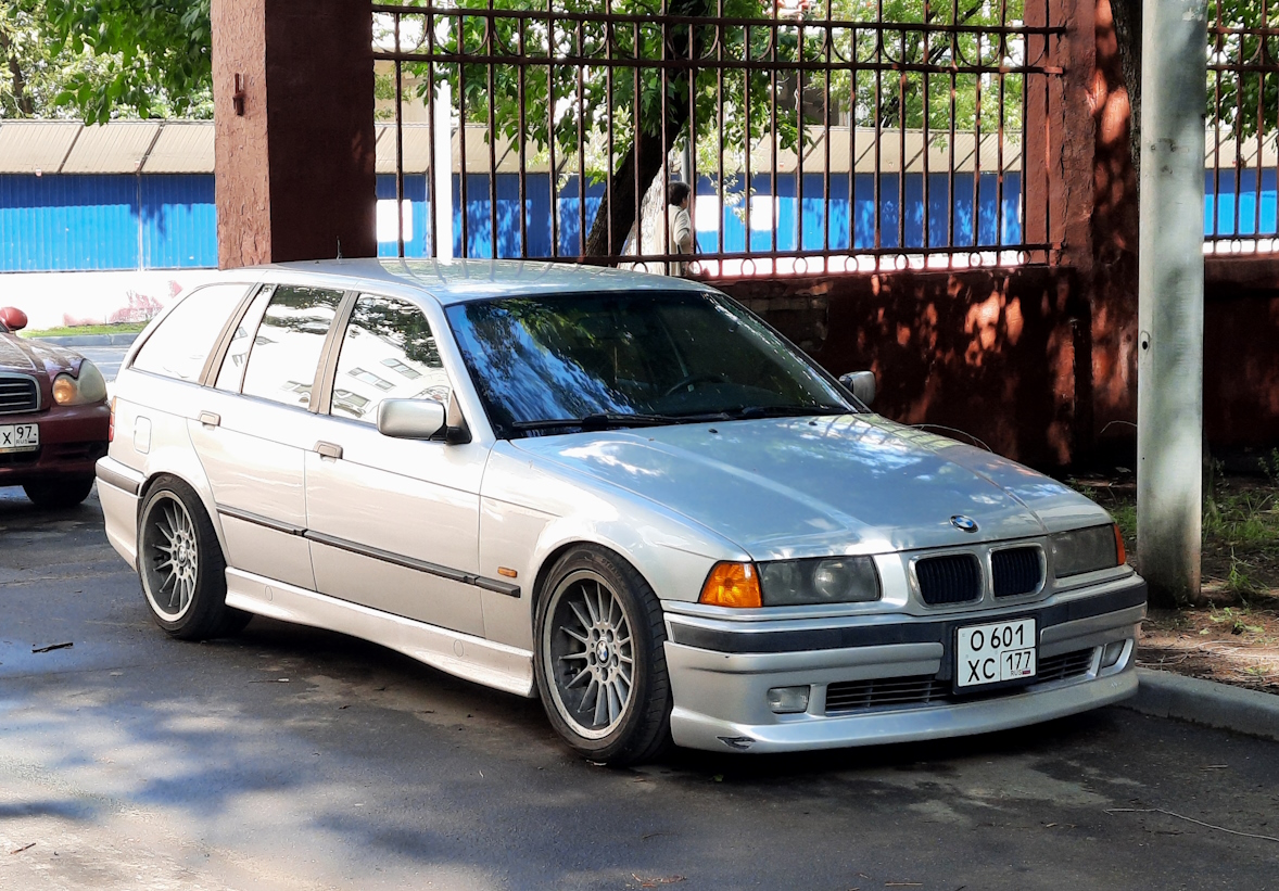Москва, № О 601 ХС 177 — BMW 3 Series Touring (E36) '94-00