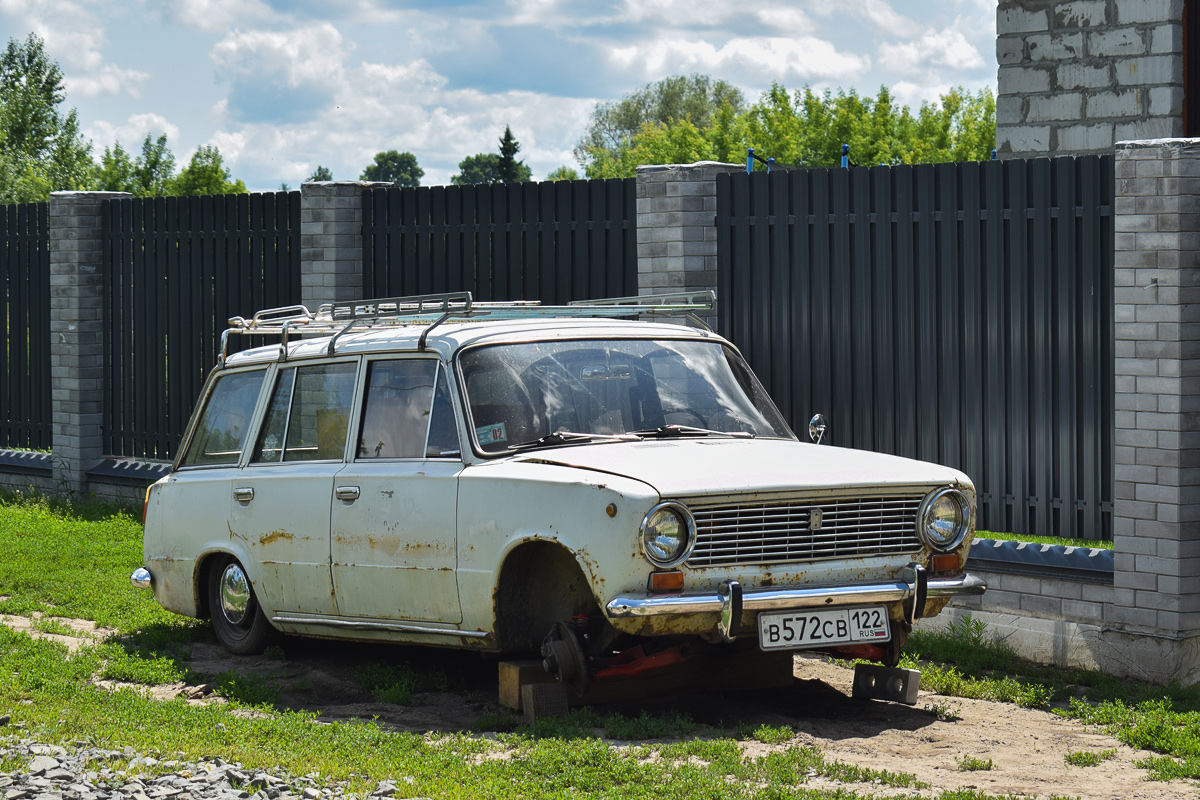 Алтайский край, № В 572 СВ 122 — ВАЗ-2102 Жигули '71-86
