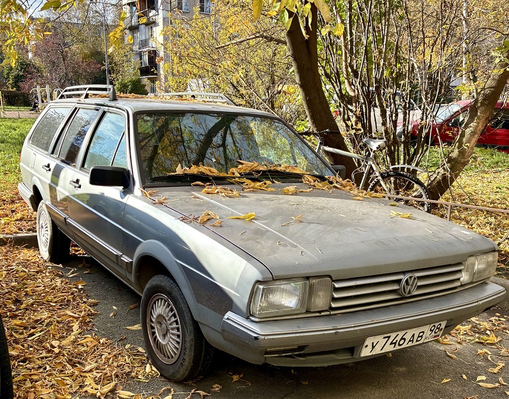 Санкт-Петербург, № У 746 АВ 98 — Volkswagen Passat Variant (B2) '80-88