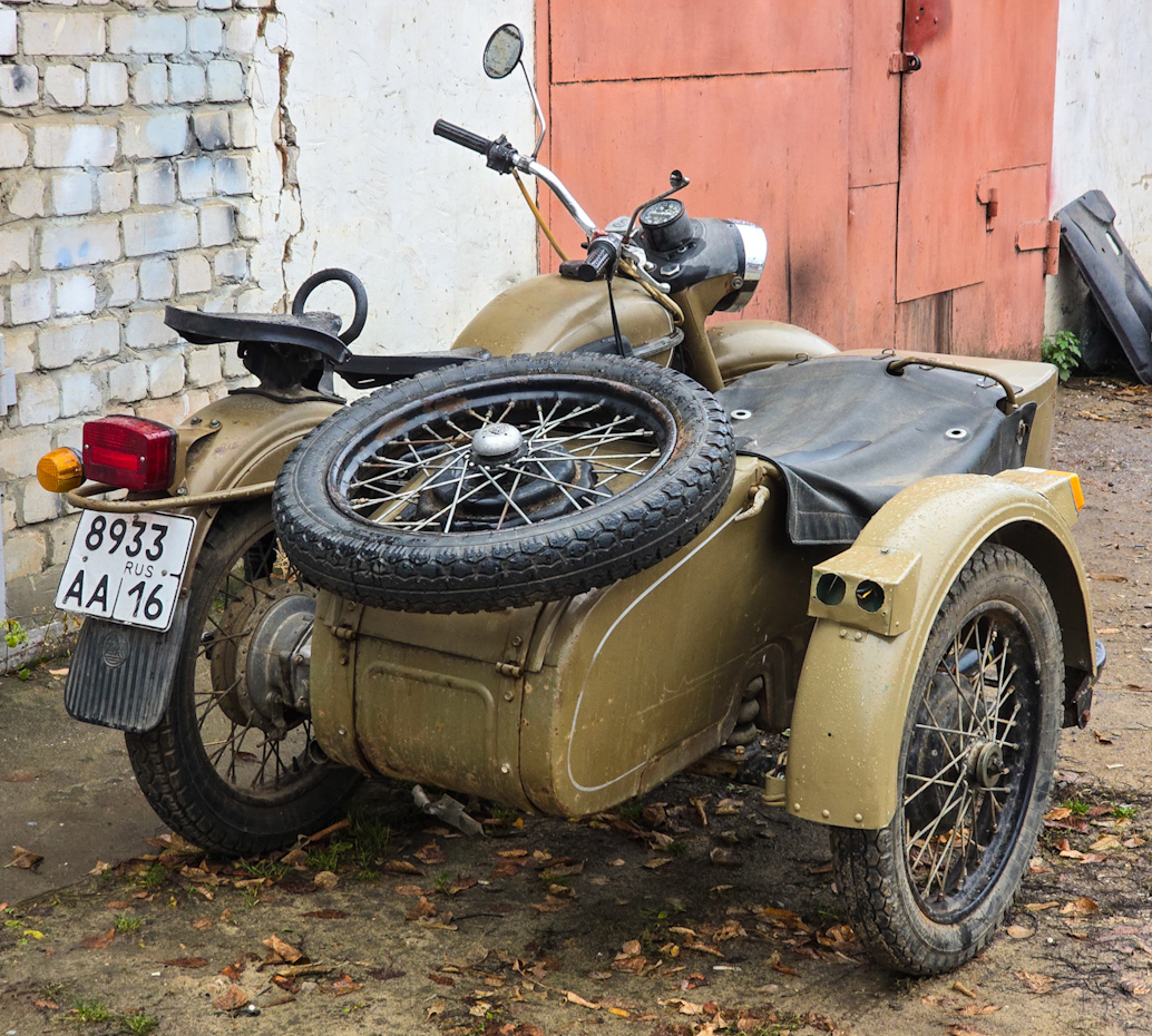 Татарстан, № 8933 АА 16 — ИМЗ 8.103-10 Урал '87-00
