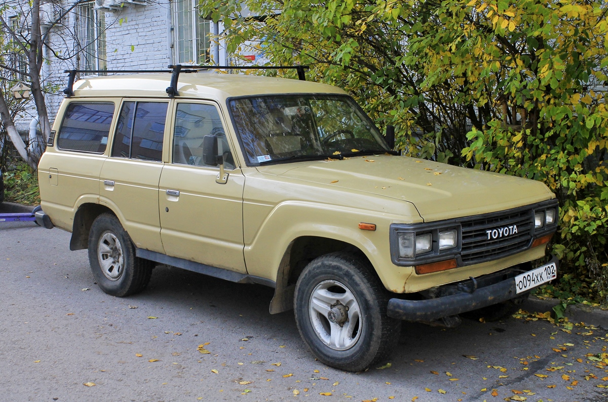 Башкортостан, № О 094 ХК 102 — Toyota Land Cruiser (J60) '80-90