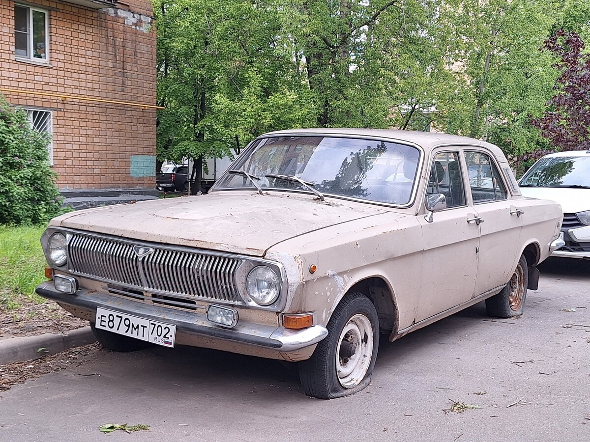 Башкортостан, № Е 879 МТ 702 — ГАЗ-24 Волга '68-86