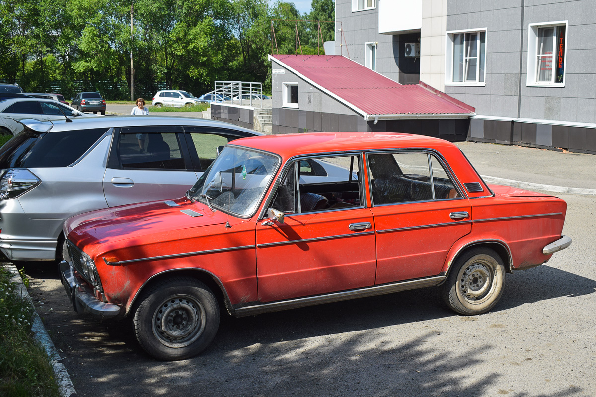 Алтайский край, № Е 683 ЕК 122 — ВАЗ-2103 Жигули '72-84
