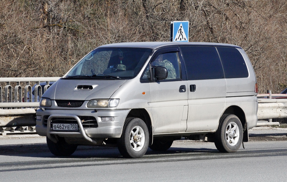 Башкортостан, № В 462 УЕ 702 — Mitsubishi Space Gear '94-03