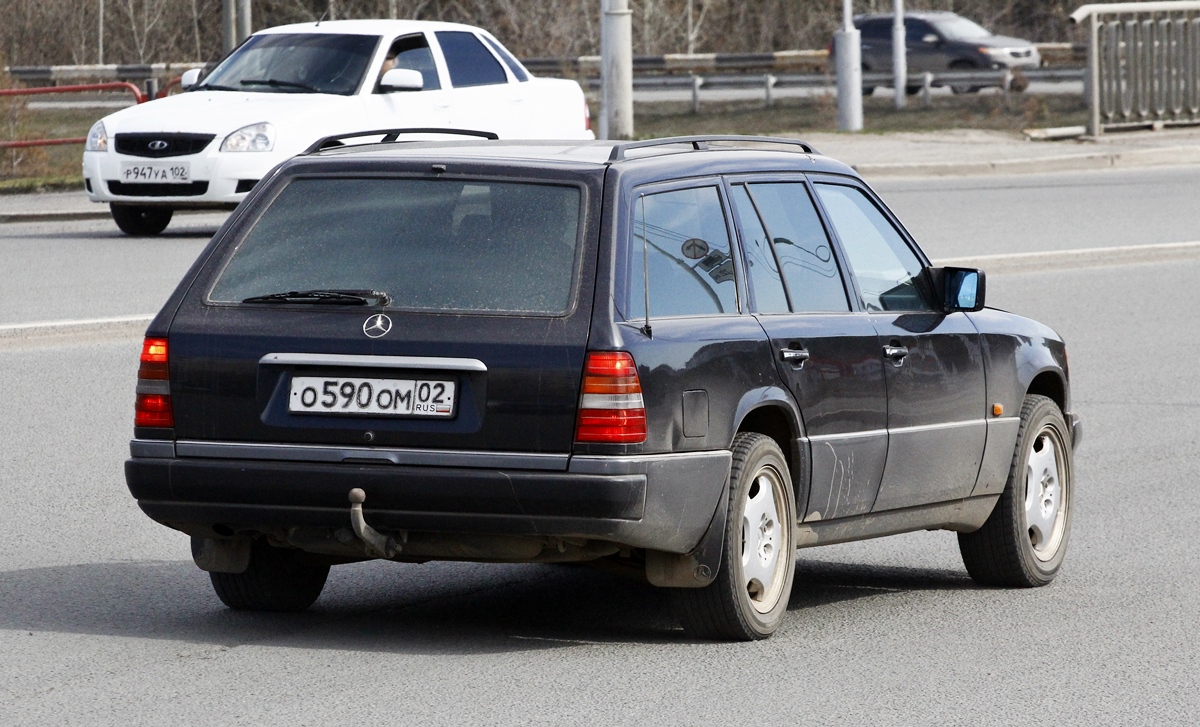 Башкортостан, № О 590 ОМ 02 — Mercedes-Benz (S124) '86-96