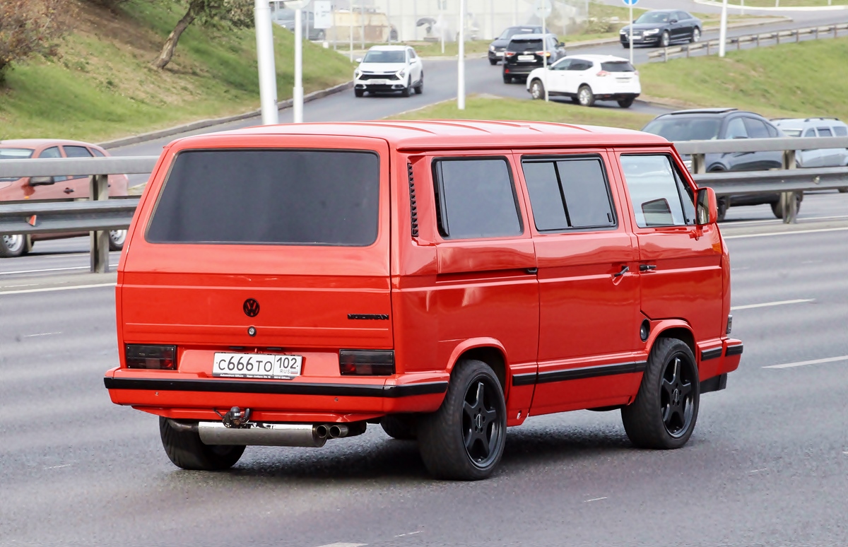Башкортостан, № С 666 ТО 102 — Volkswagen Multivan (T3) '89-92