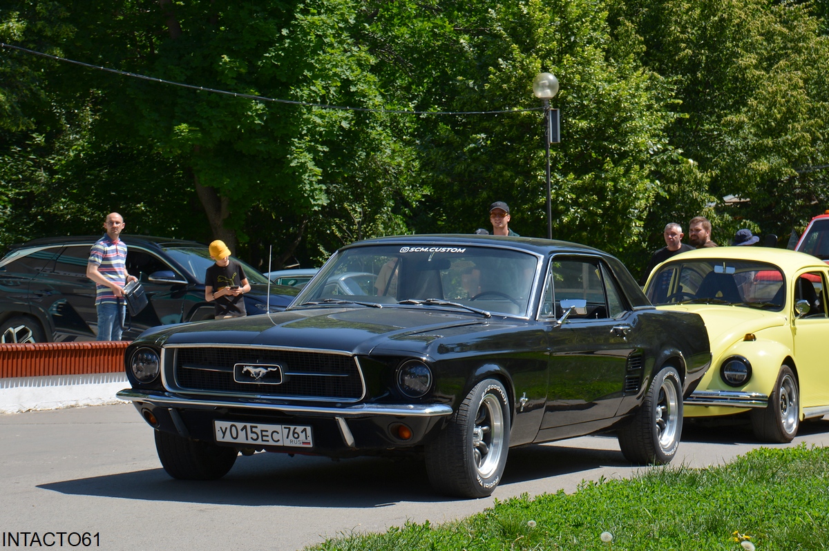 Ростовская область, № У 015 ЕС 761 — Ford Mustang (1G) '65-73; Ростовская область — Retro Motor Show_2025_Май