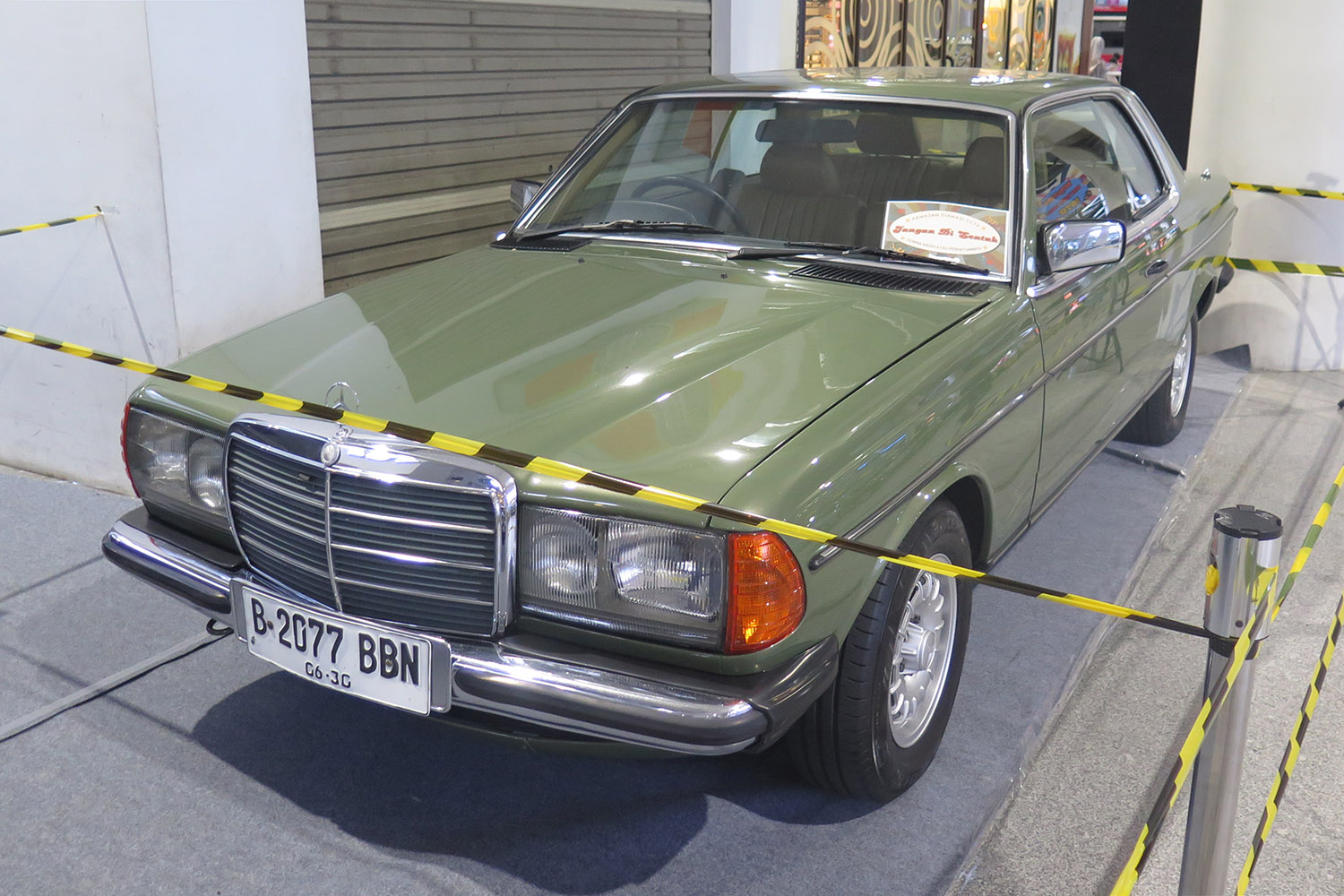 Индонезия, № B 2077 BBN — Mercedes-Benz (C123) '77-86