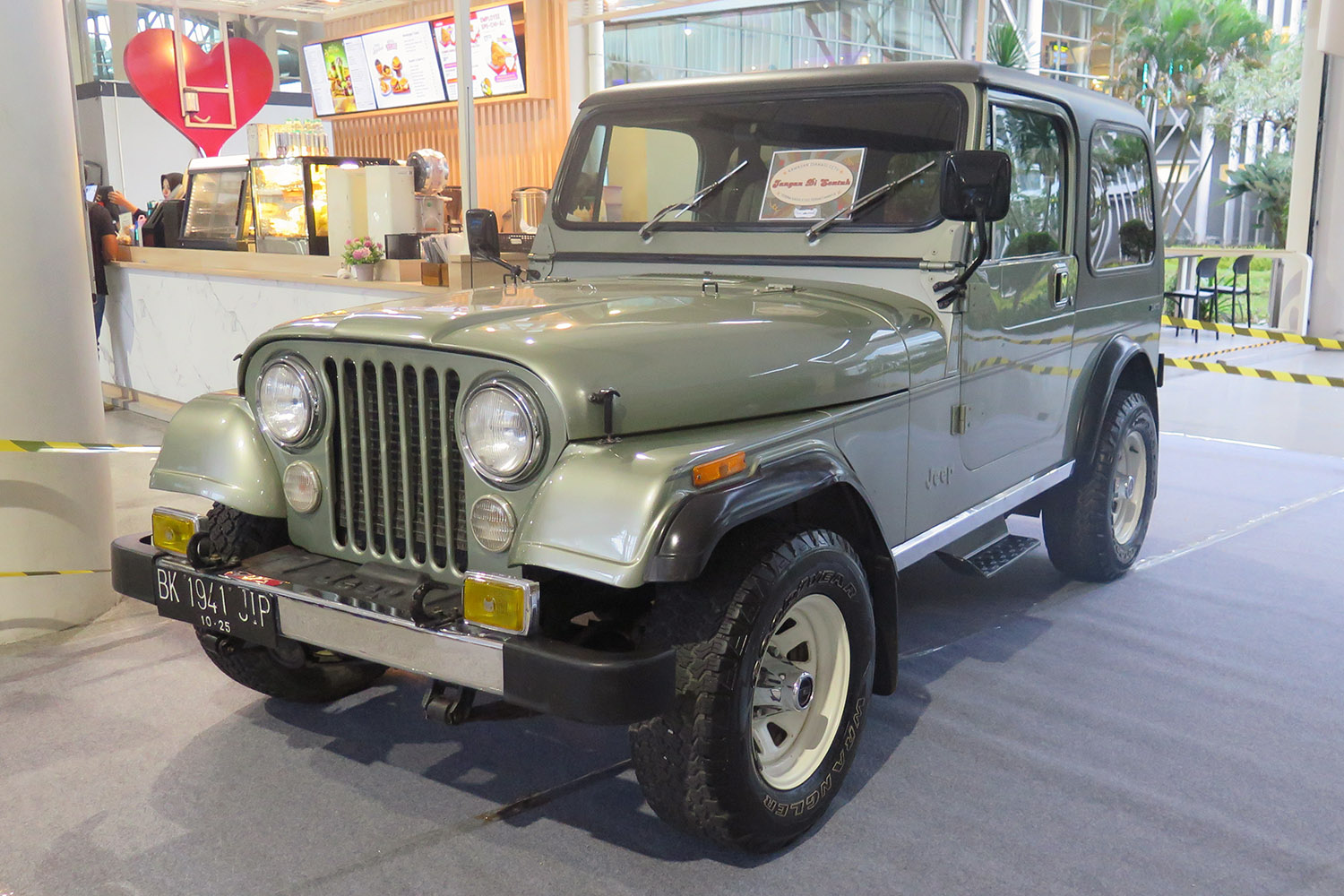 Индонезия, № BK 1941 JIP — Jeep CJ-7 '76-86