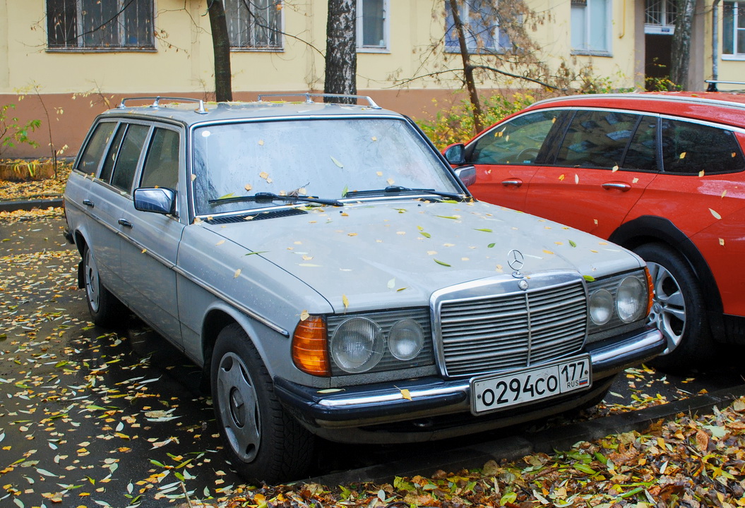 Москва, № О 294 СО 177 — Mercedes-Benz (S123) '77-86