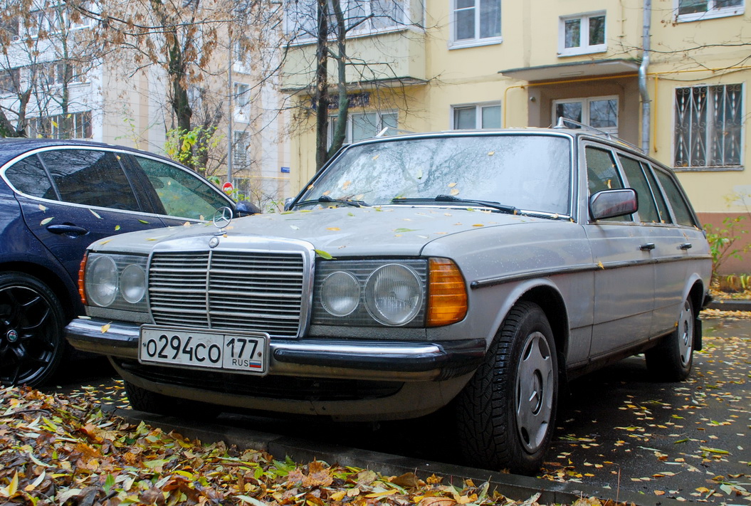 Москва, № О 294 СО 177 — Mercedes-Benz (S123) '77-86