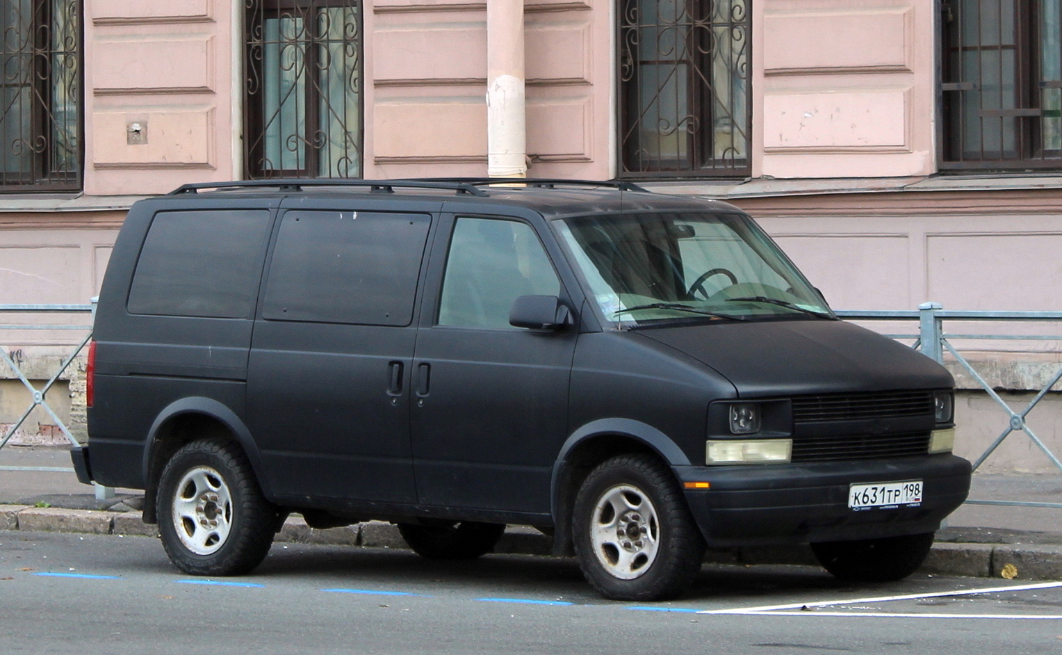 Санкт-Петербург, № К 631 ТР 198 — Chevrolet Astro (1G) '85-94