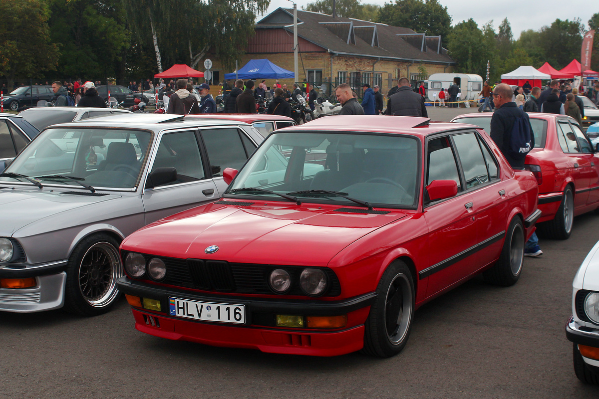 Литва, № HLV 116 — BMW 5 Series (E28) '82-88; Литва — Retro mugė 2025 ruduo