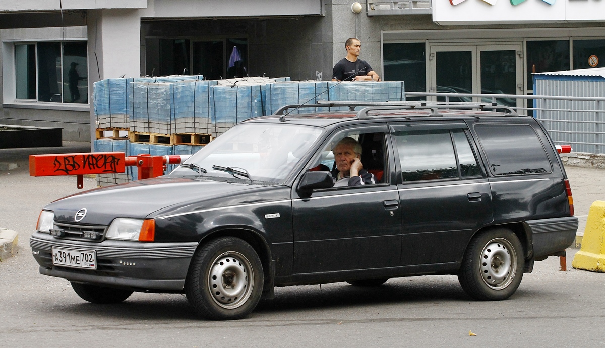 Башкортостан, № А 391 МЕ 702 — Opel Kadett (E) '84-95