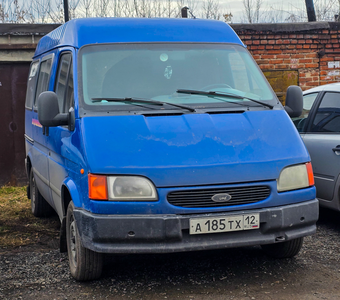 Татарстан, № А 185 ТХ 12 — Ford Transit (3G, facelift) '94-00