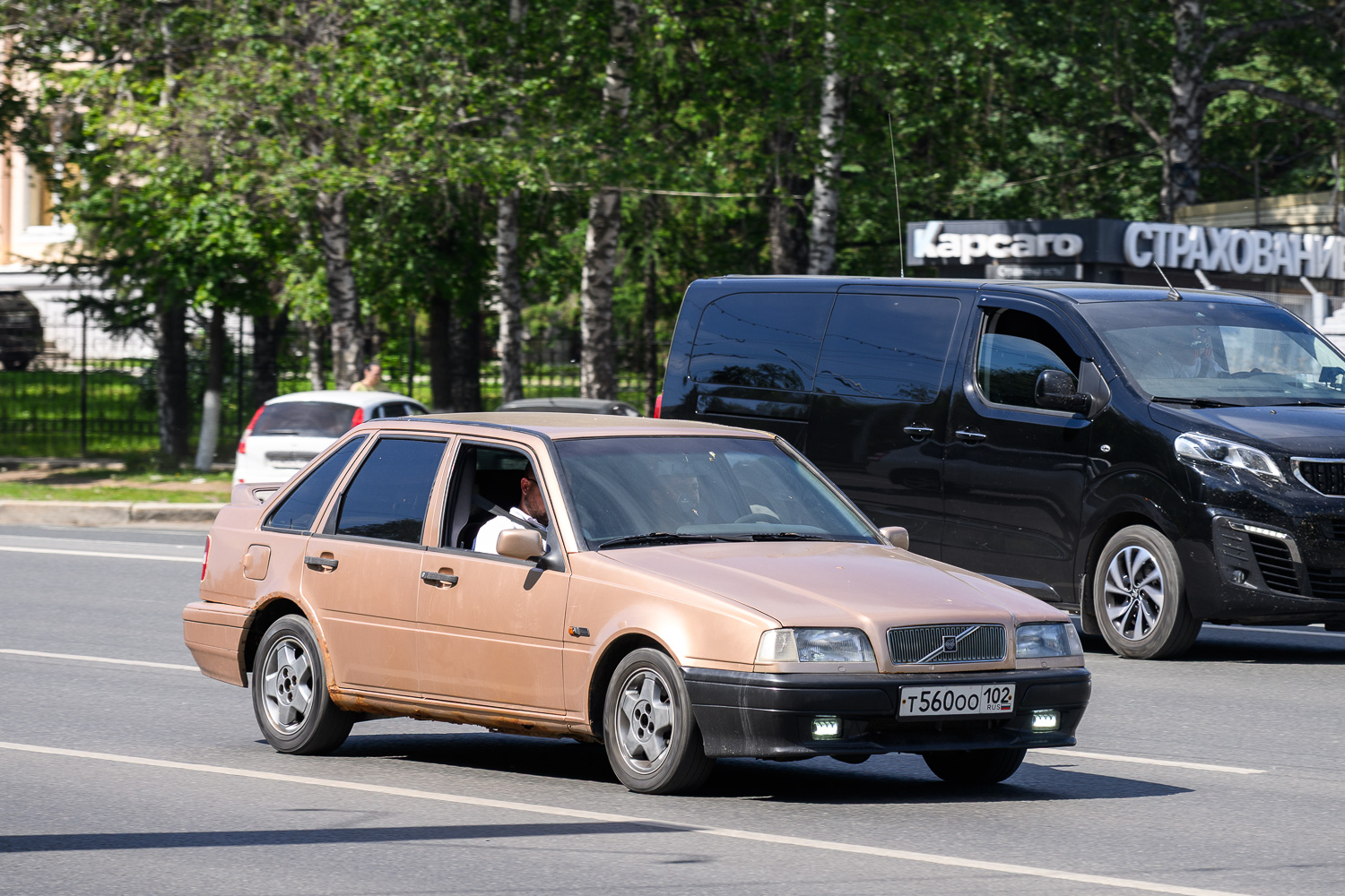 Башкортостан, № Т 560 ОО 102 — Volvo 440 '87-97