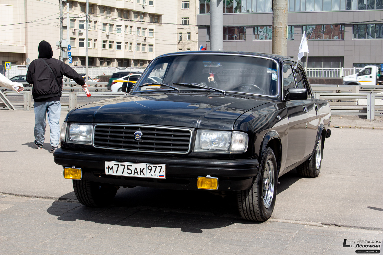 Москва, № М 775 АК 977 — ГАЗ-31029 Волга '92-97; Москва — Круг Победы 2025