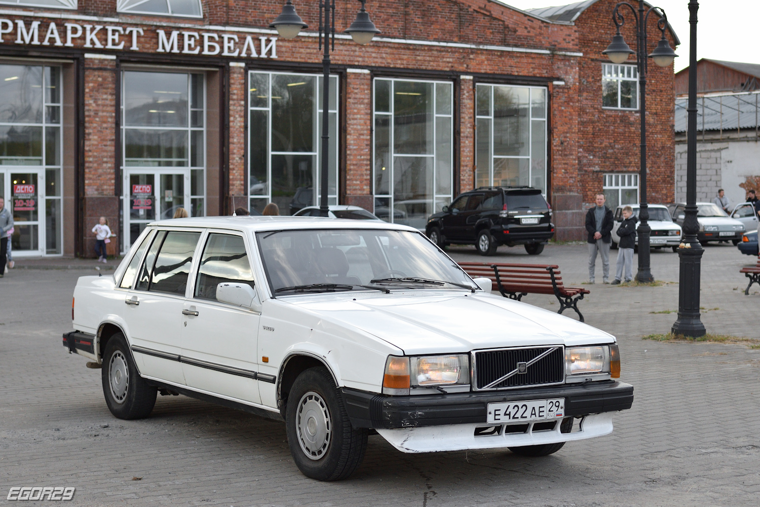 Архангельская область, № Е 422 АЕ 29 — Volvo 740 '84-92; Архангельская область — Закрытие сезона клуба эксклюзивных и ретро-автомобилей Поморья 2025