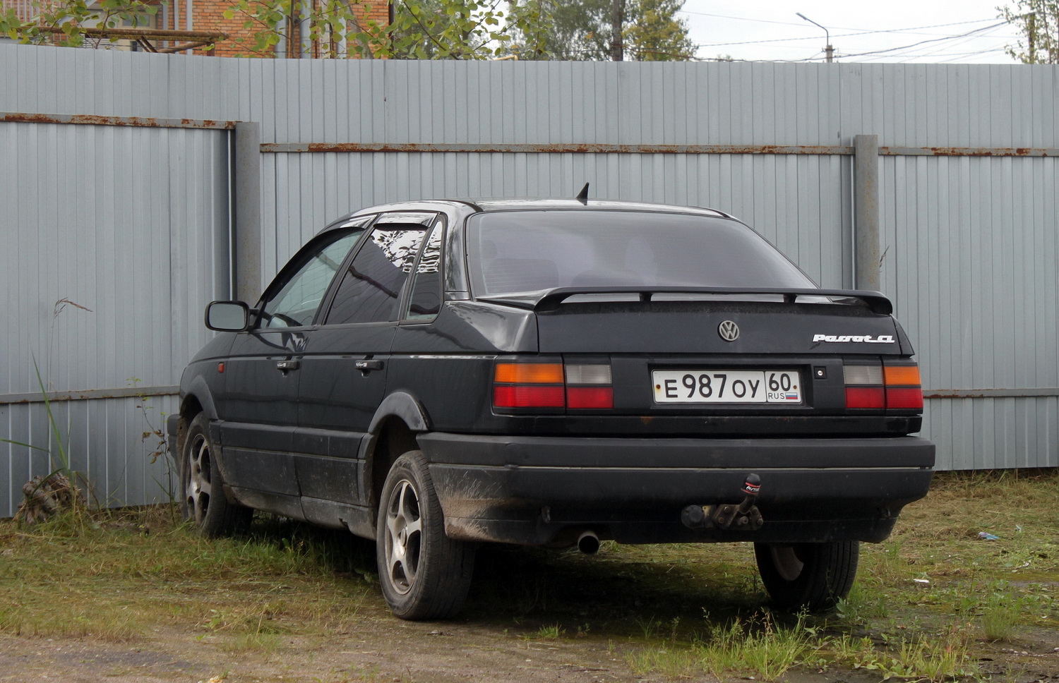 Псковская область, № Е 987 ОУ 60 — Volkswagen Passat (B3) '88-93