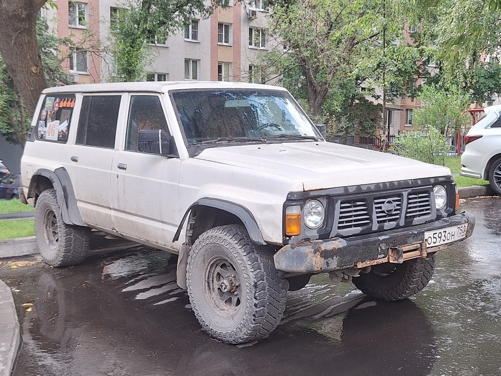 Московская область, № О 593 ОН 750 — Nissan Patrol (Y60) '87-97