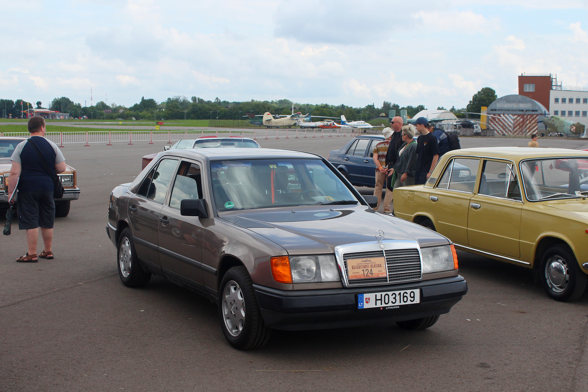 Литва, № H03169 — Mercedes-Benz (W124) '84-96; Литва — Nesenstanti klasika 2025