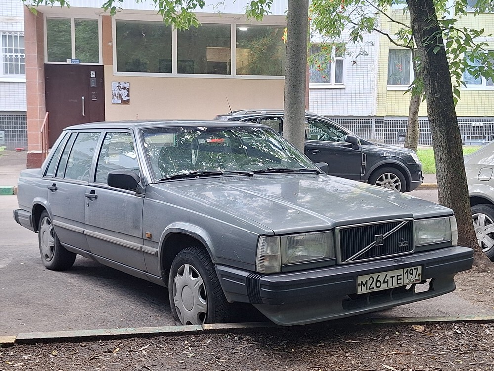Москва, № М 264 ТЕ 197 — Volvo 740 '84-92