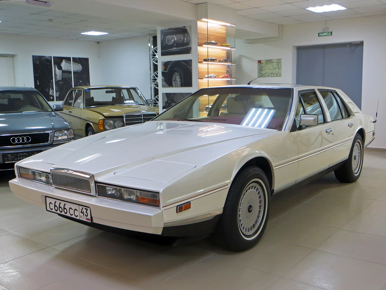 Кировская область, № C 666 CC 43 — Aston Martin Lagonda '76-90