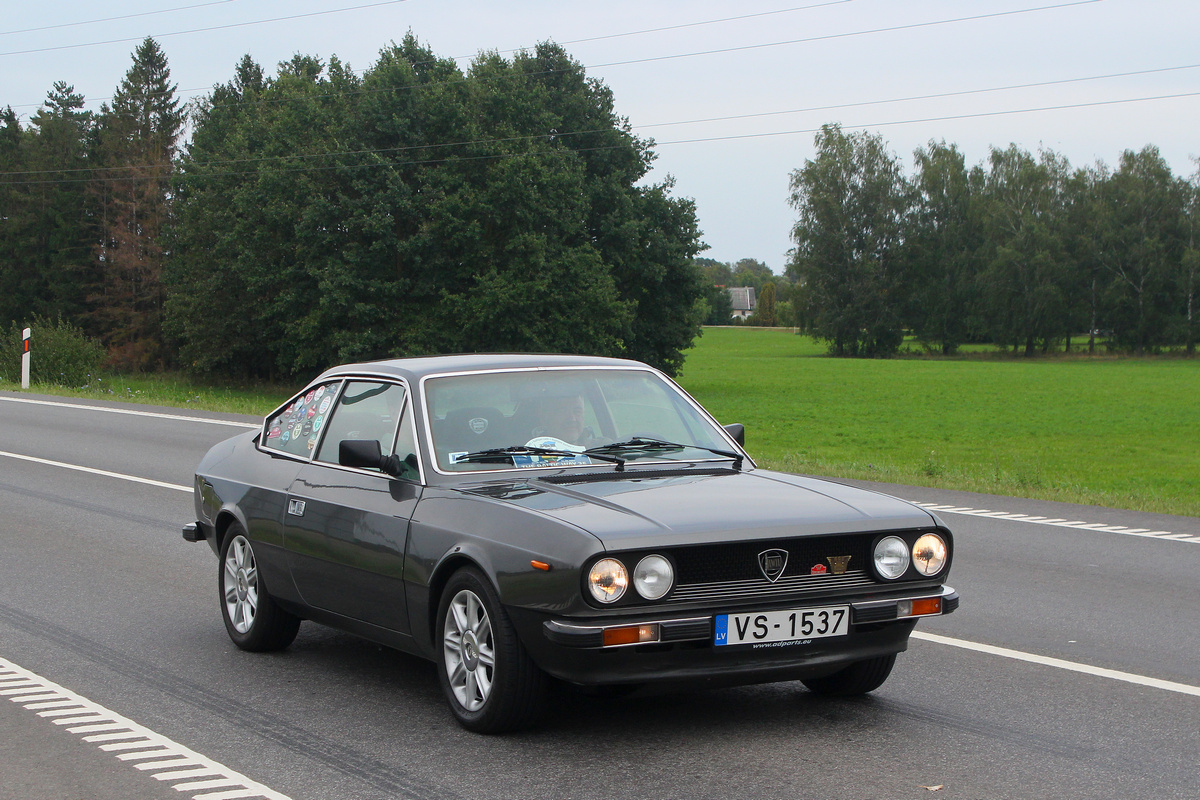 Латвия, № VS-1537 — Lancia Beta Coupe '73-84; Литва — Baltijos kelias 35