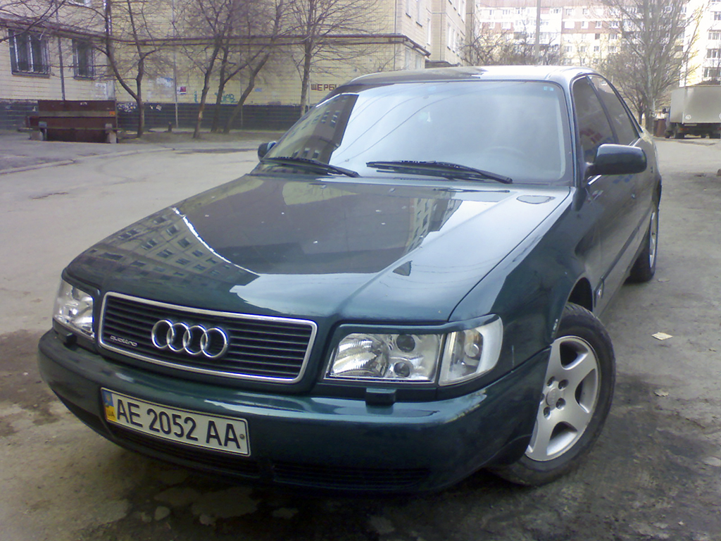 Днепропетровская область, № АЕ 2052 АА — Audi 100 (C4) '90-94