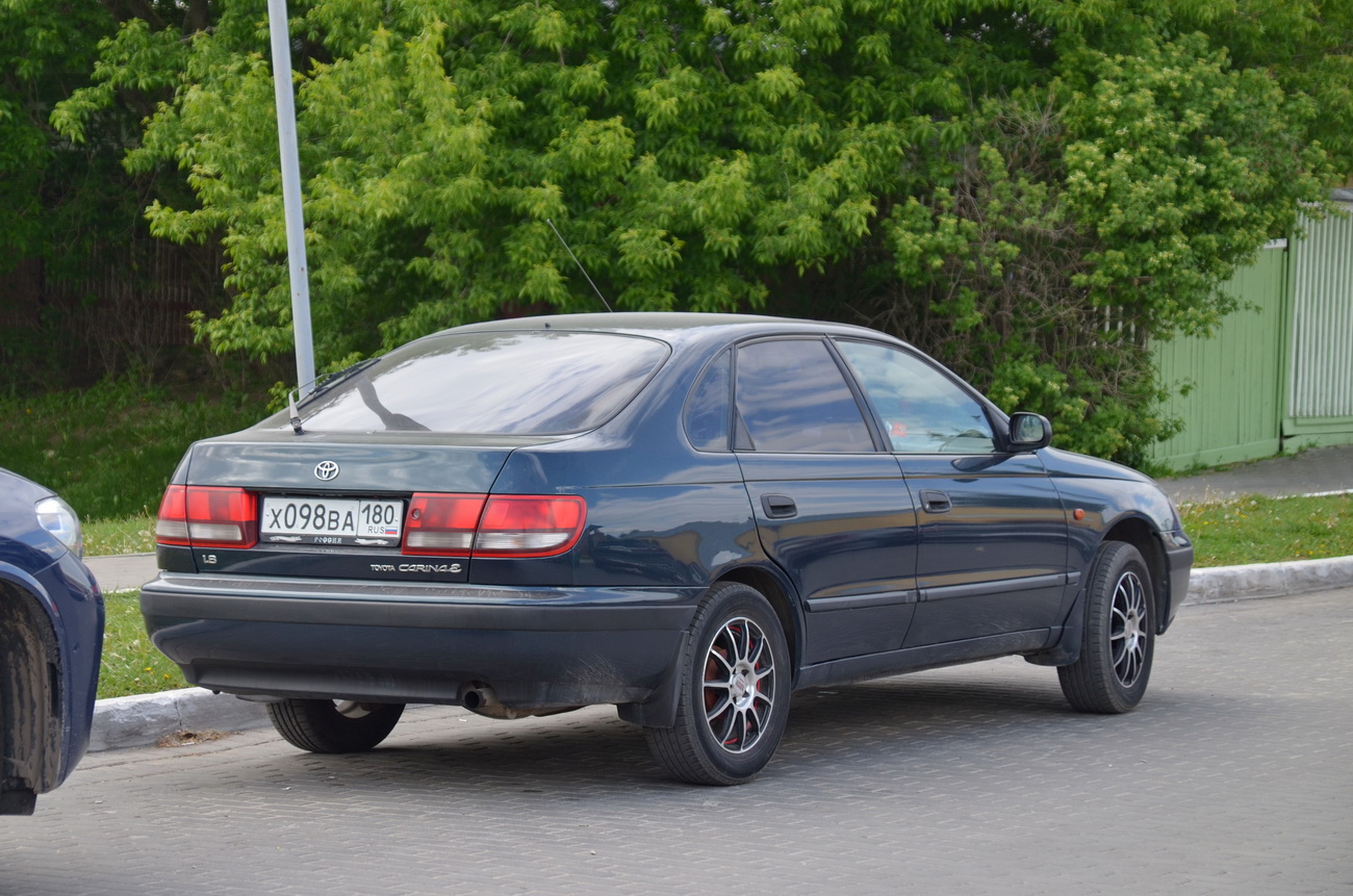 Московская область, № Х 098 ВА 180 — Toyota Carina E (T190) '92–97