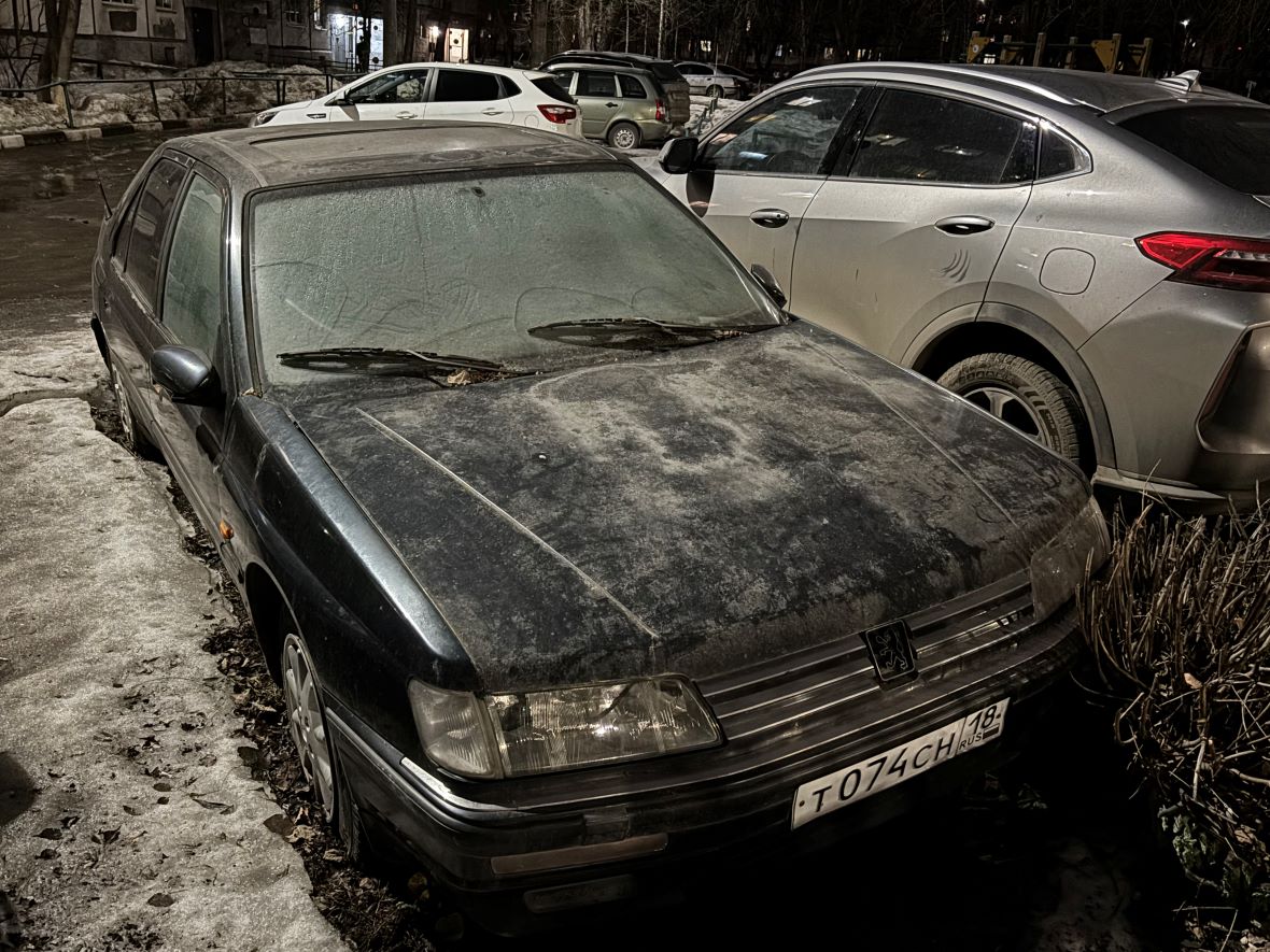 Удмуртия, № Т 074 СН 18 — Peugeot 605 '89-99