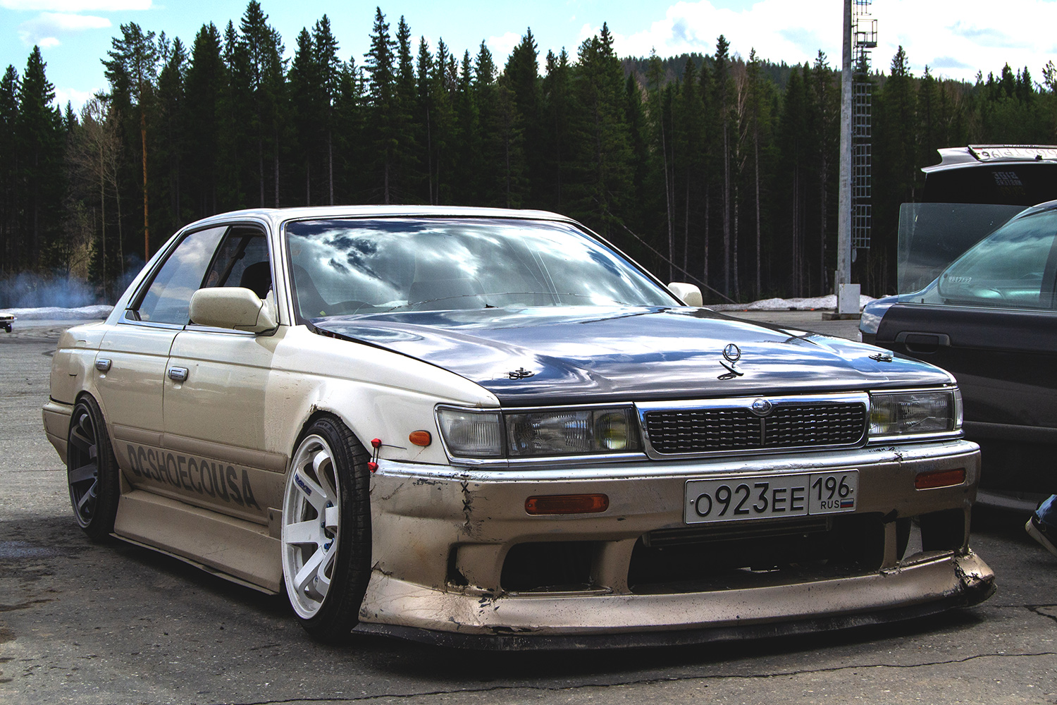 Свердловская область, № О 923 ЕЕ 196 — Nissan Laurel (C33) '89-93