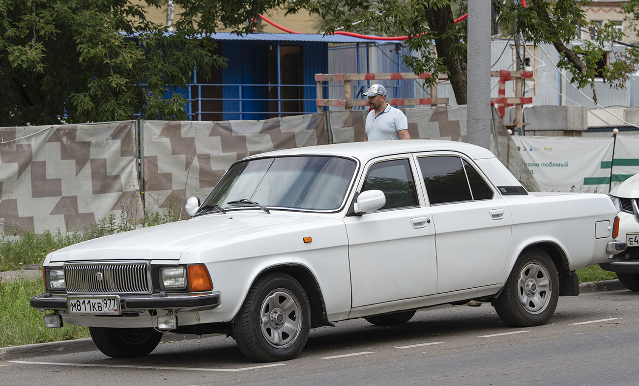 Москва, № М 811 КВ 977 — ГАЗ-3102 Волга '81-08