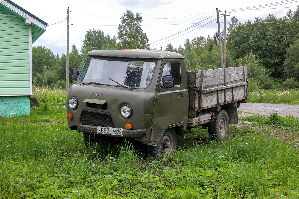 Карелия, № В 887 ТМ 10 — УАЗ-452Д '65-85