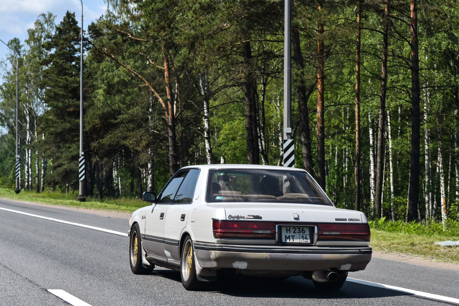 Саха (Якутия), № Н 236 МТ 14 — Toyota Crown (S130) '87-91