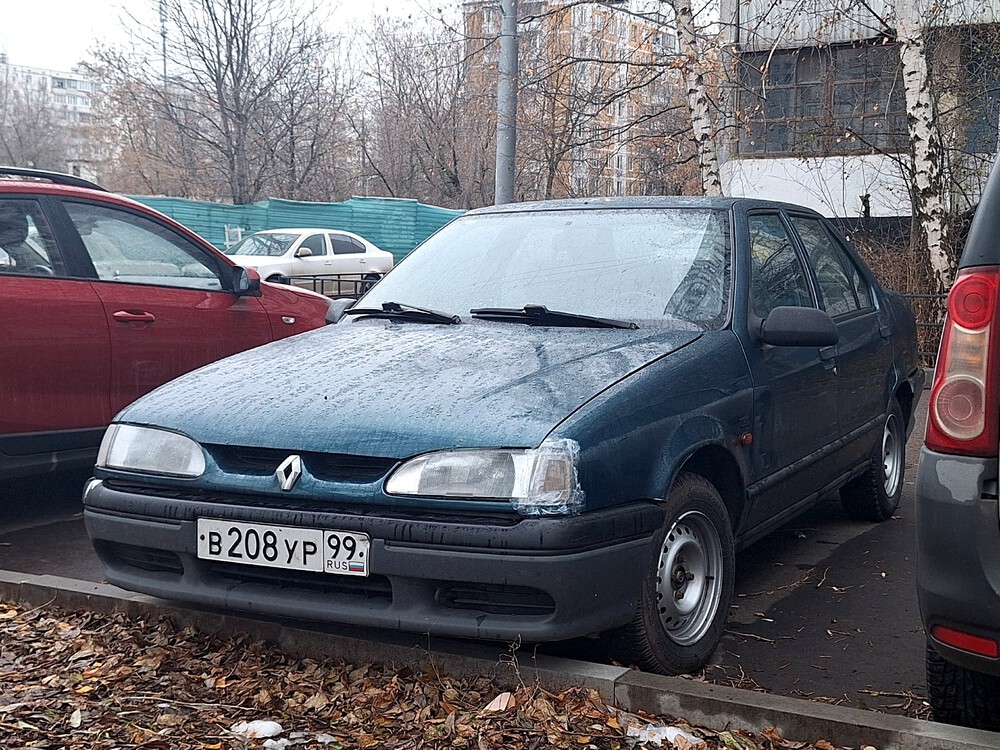 Москва, № В 208 УР 99 — Renault 19 (X53) '92-99