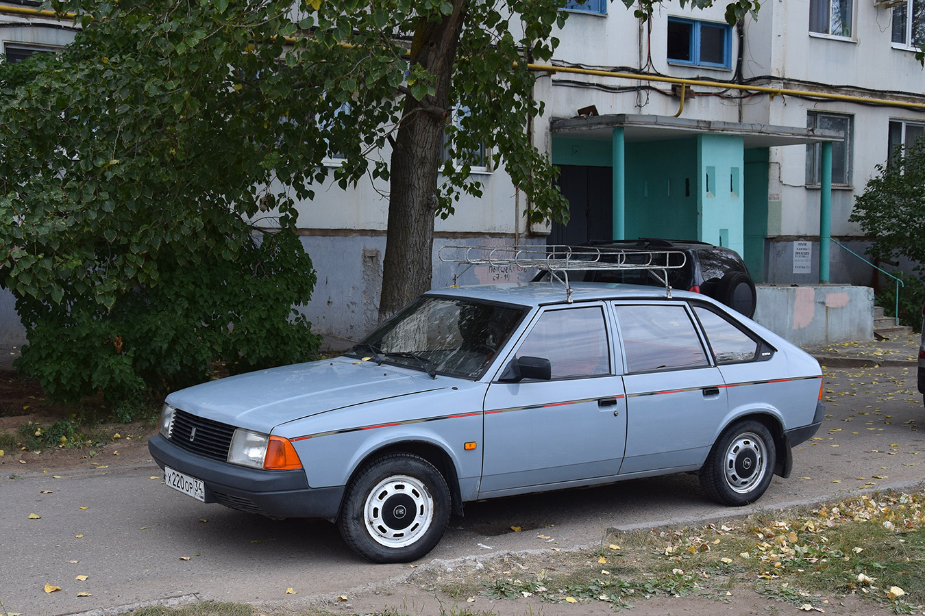 Волгоградская область, № Х 220 ОР 34 — Москвич-214122 '94-98
