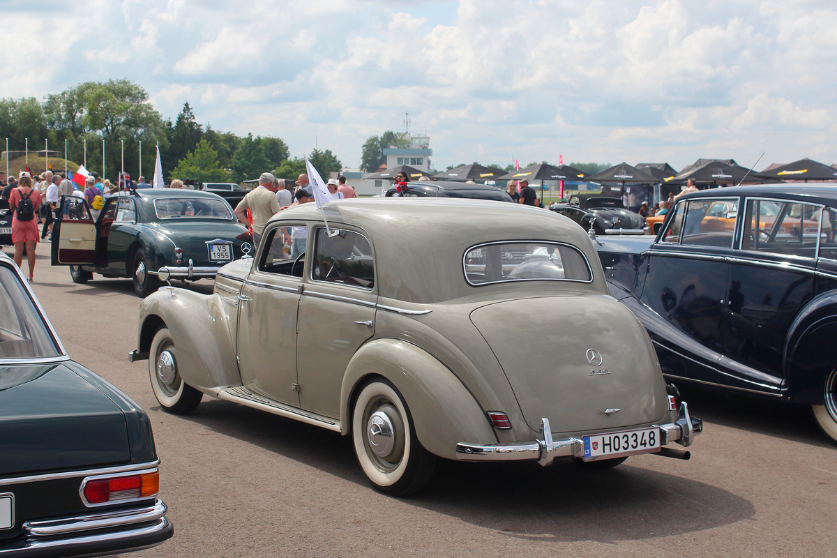 Литва, № H03348 — Mercedes-Benz (W187) '51-55; Литва — Nesenstanti klasika 2025