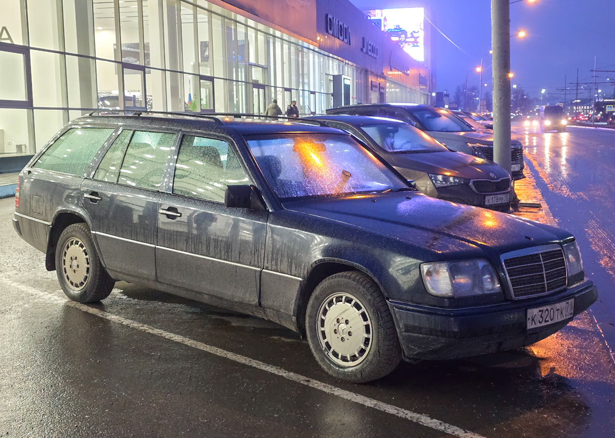 Татарстан, № К 320 ТК 71 — Mercedes-Benz (S124) '86-96