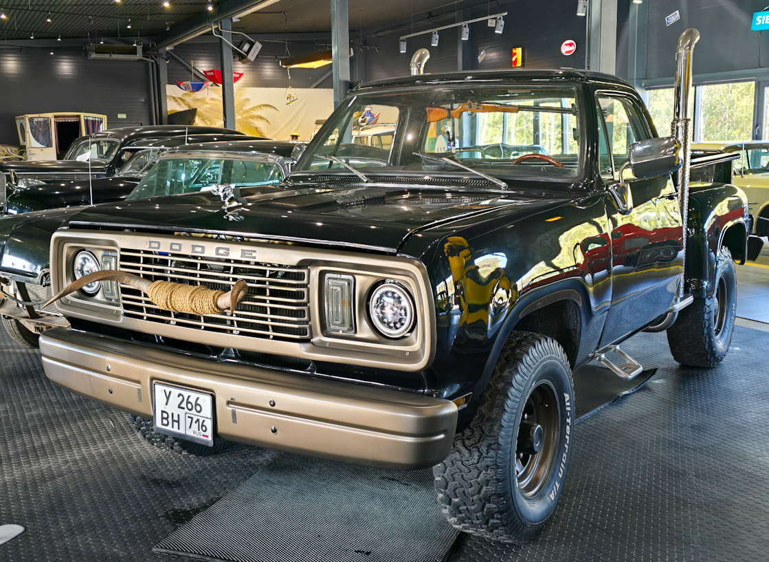 Татарстан, № У 266 ВН 716 — Dodge Ram (1G) '81-93