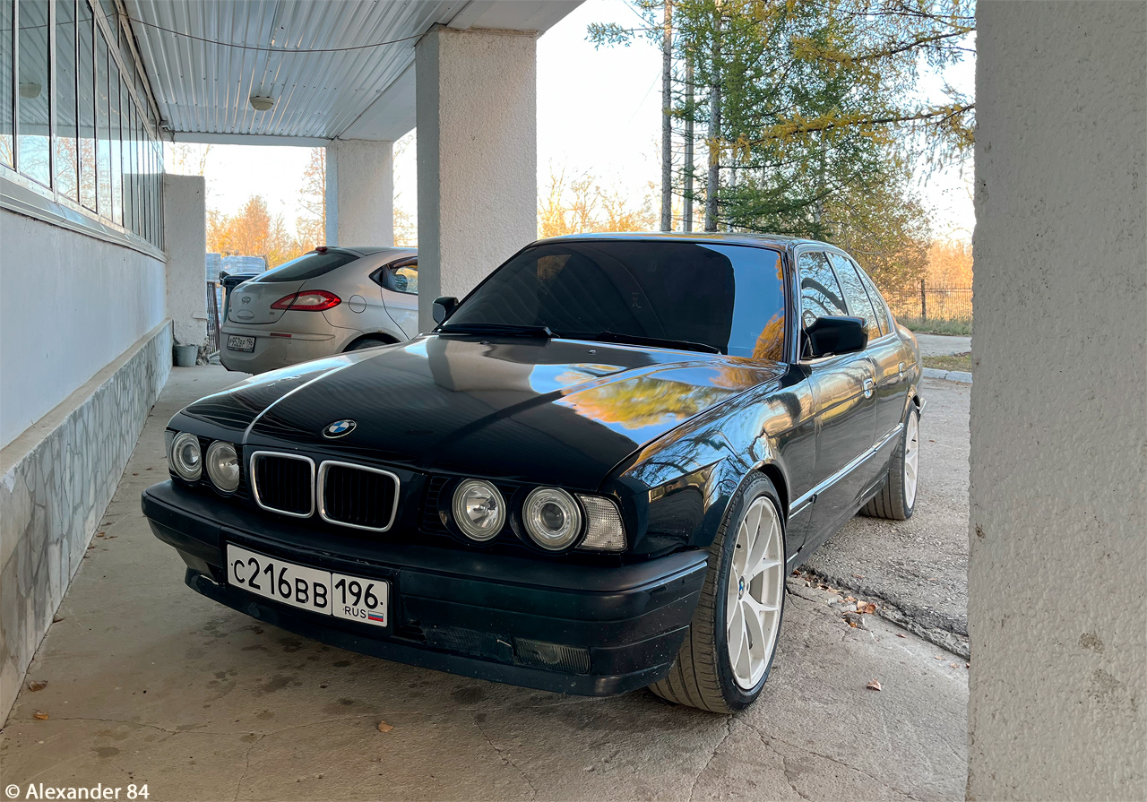 Свердловская область, № С 216 ВВ 196 — BMW 5 Series (E34) '87-96