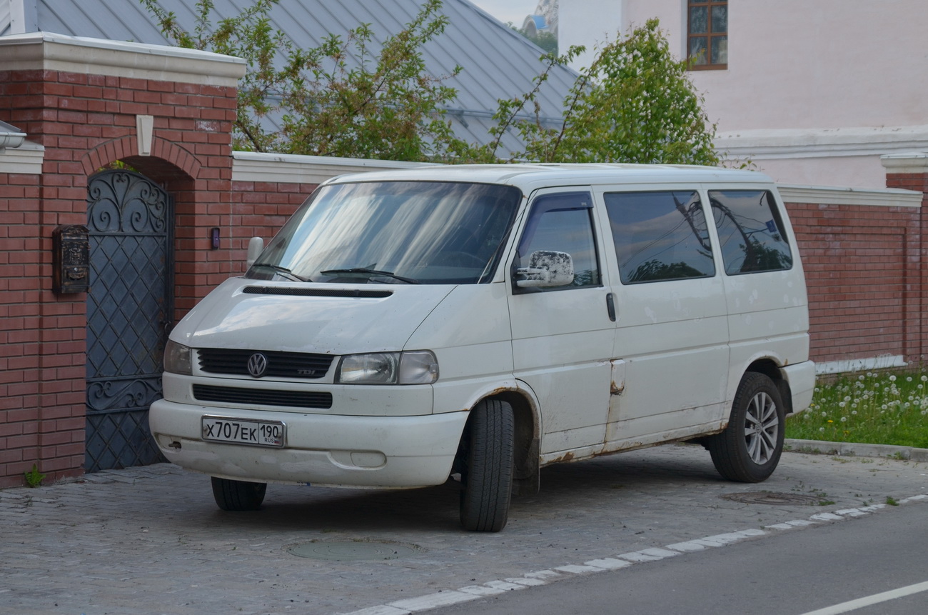 Московская область, № Х 707 ЕК 190 — Volkswagen Typ 2 (T4) '90-03