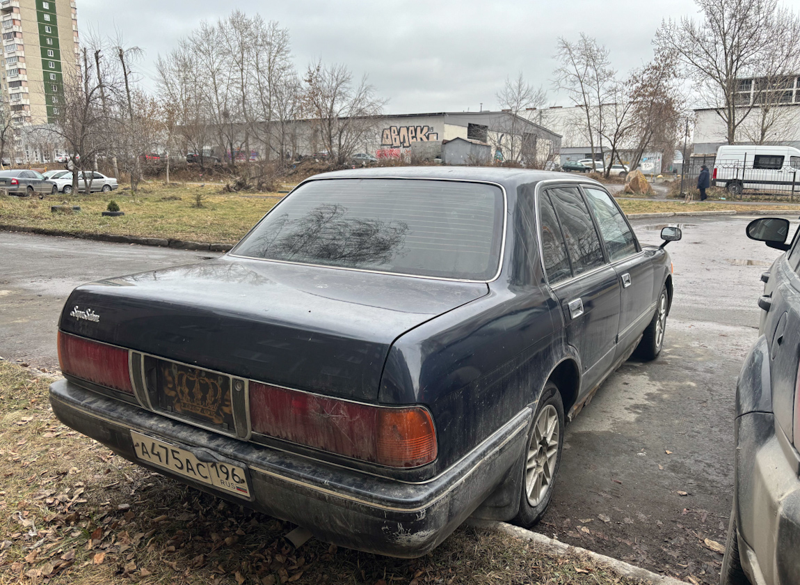 Свердловская область, № А 475 АС 196 — Toyota Crown (S130, facelift) '91-99