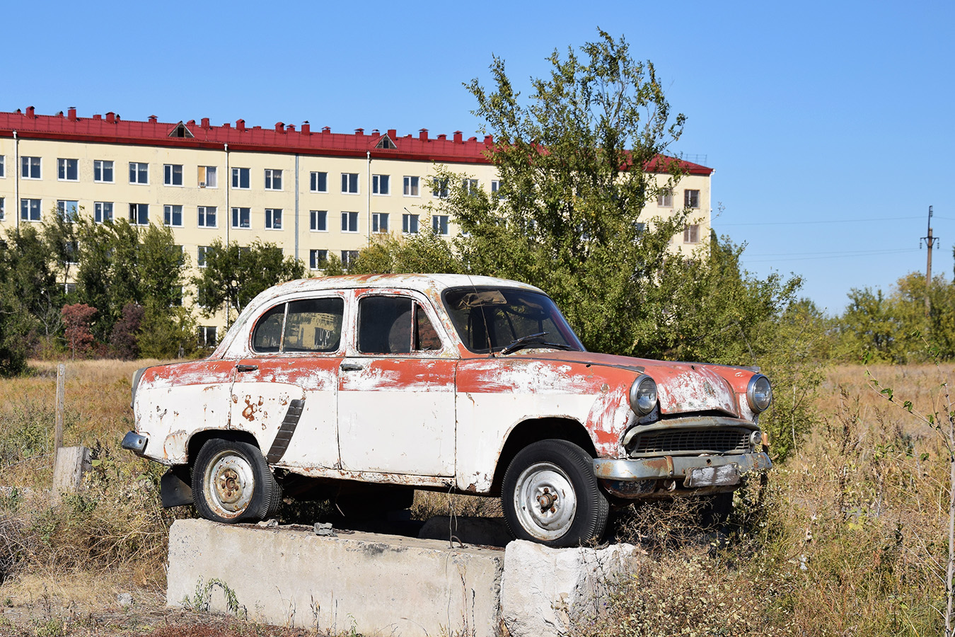 Волгоградская область, № (34) Б/Н 0076 — Москвич-402/407/403 (общая модель); Техника на постаментах, памятники (Волгоградская область)