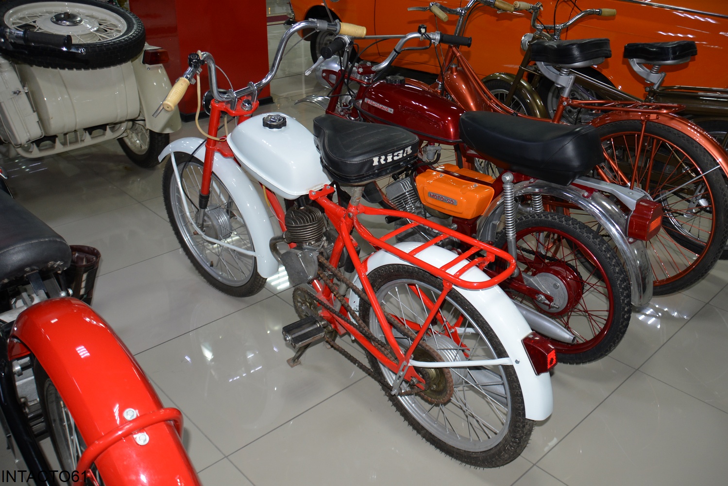 Ростовская область, № (61) Б/Н МТ 0061 — Рига-13 '82-98