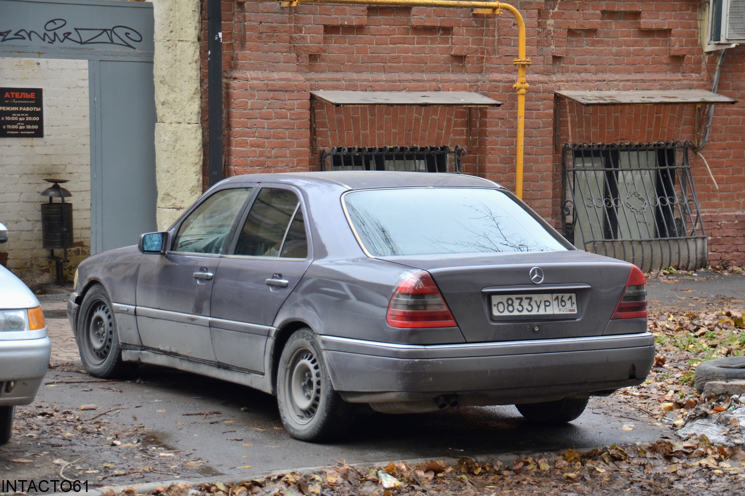 Ростовская область, № О 833 УР 161 — Mercedes-Benz (W202) '93-01